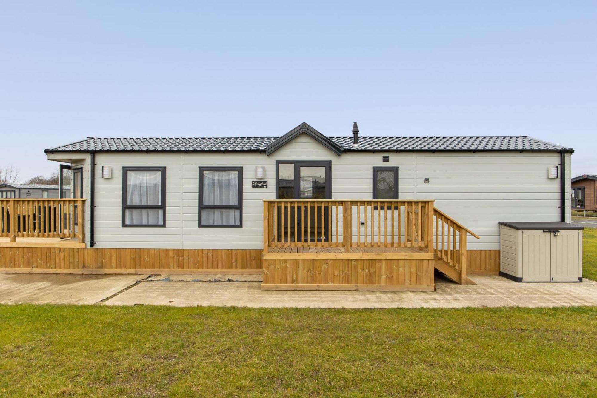 Deer View Lodge Close To Pickering Exterior photo